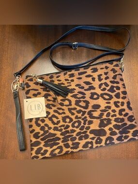 NWT L.I.B New York Wristlet/Shoulder Bag/Crossbody